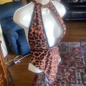 G string bathing suit , leopard 🐆 print sizeL, Kylie Jenner bathing suit